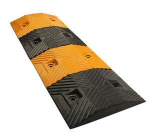 交通设施-橡胶减速带